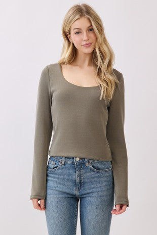 Deep U-neck Top