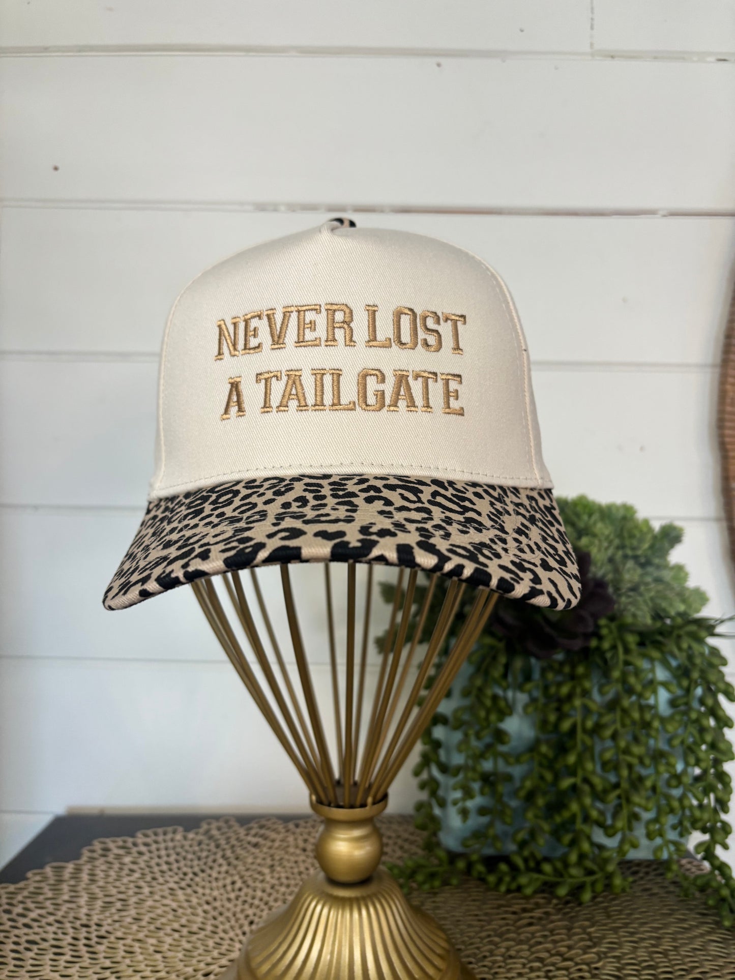 Leopard Tailgate