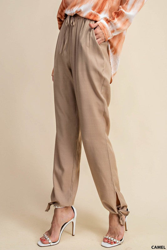 Knotted Ankle Pants
