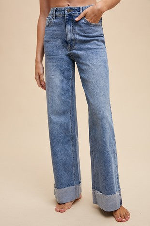 Stretch Cuffed Hem 90s Jeans