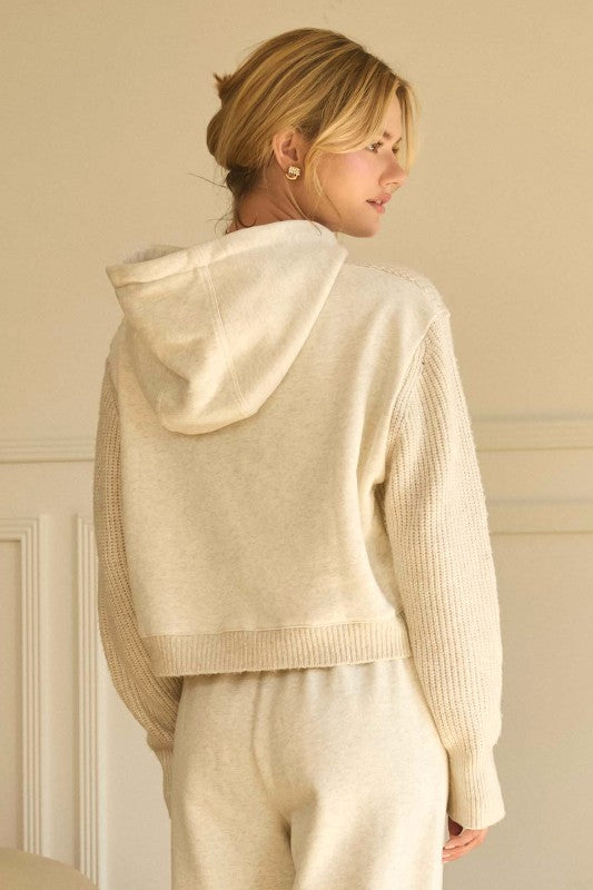 Mixed Mesdia Sweater
