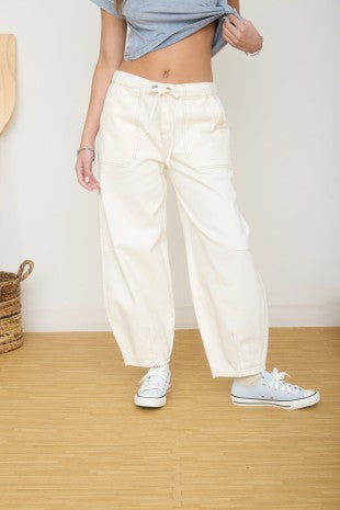 Ecru Baggy Jeans