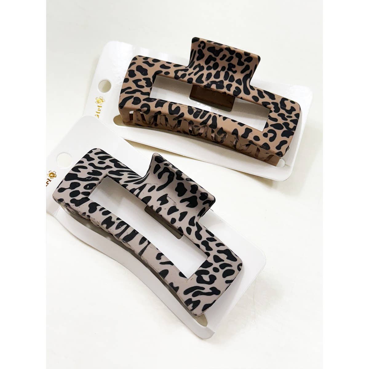 Matt Leopard Clips