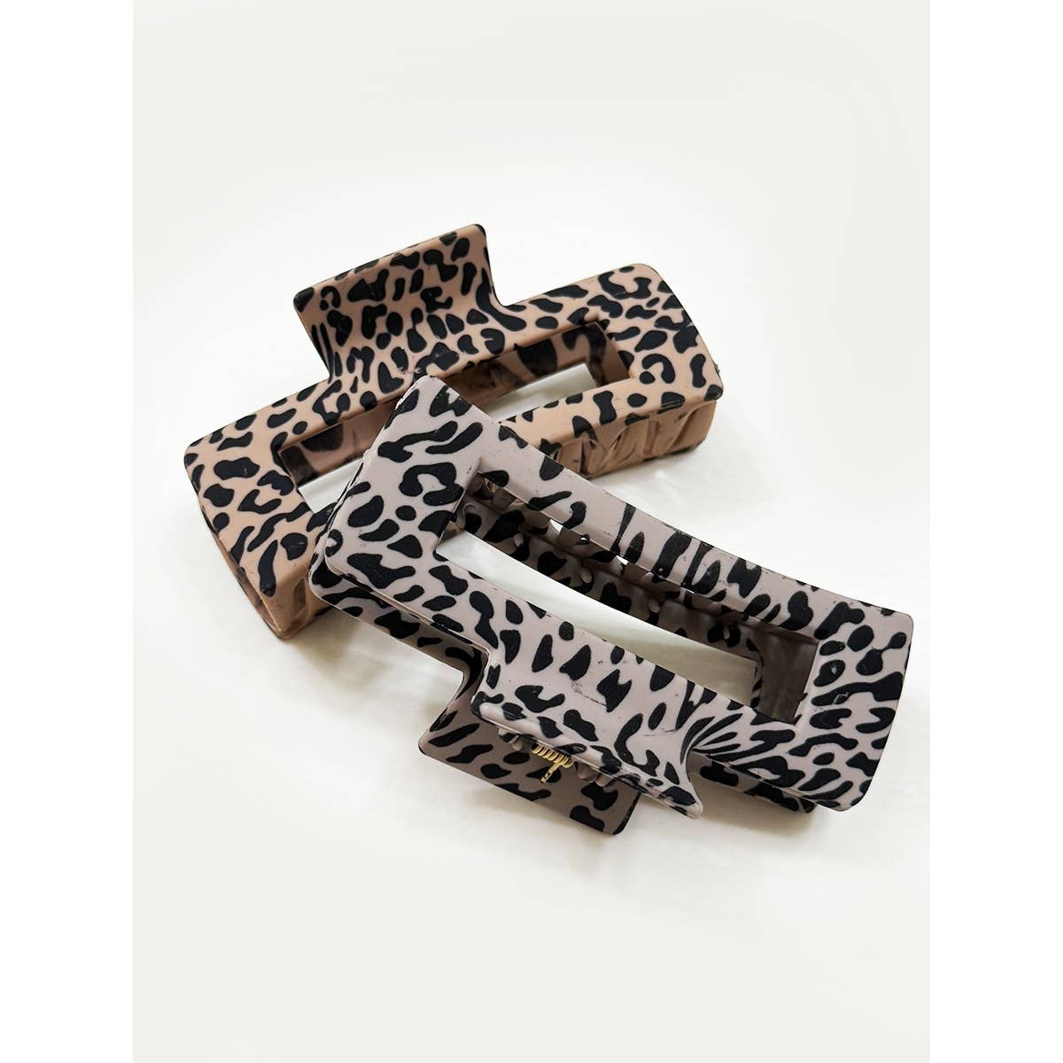 Matt Leopard Clips