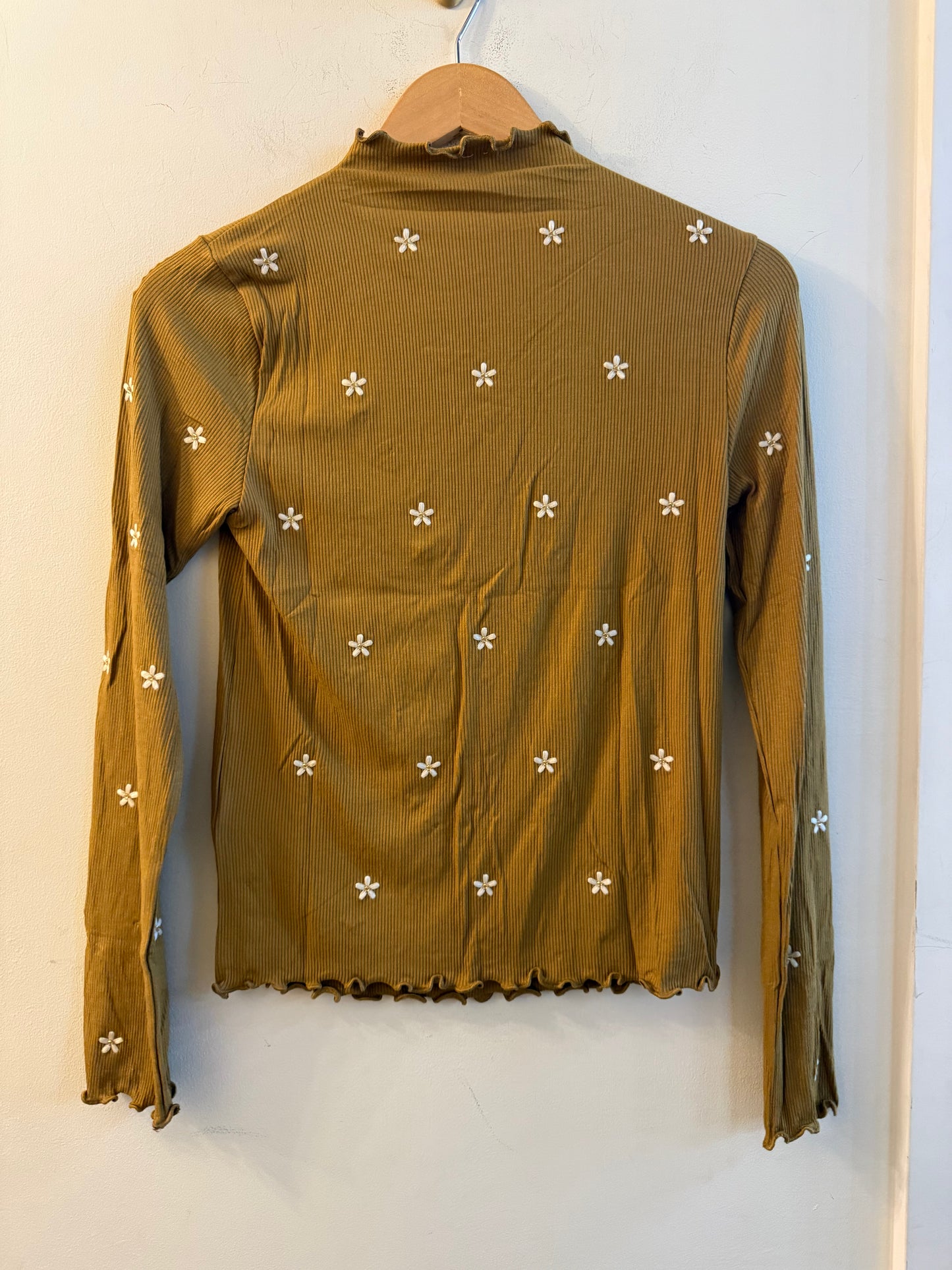 Cabbage Hem Embroidered Top