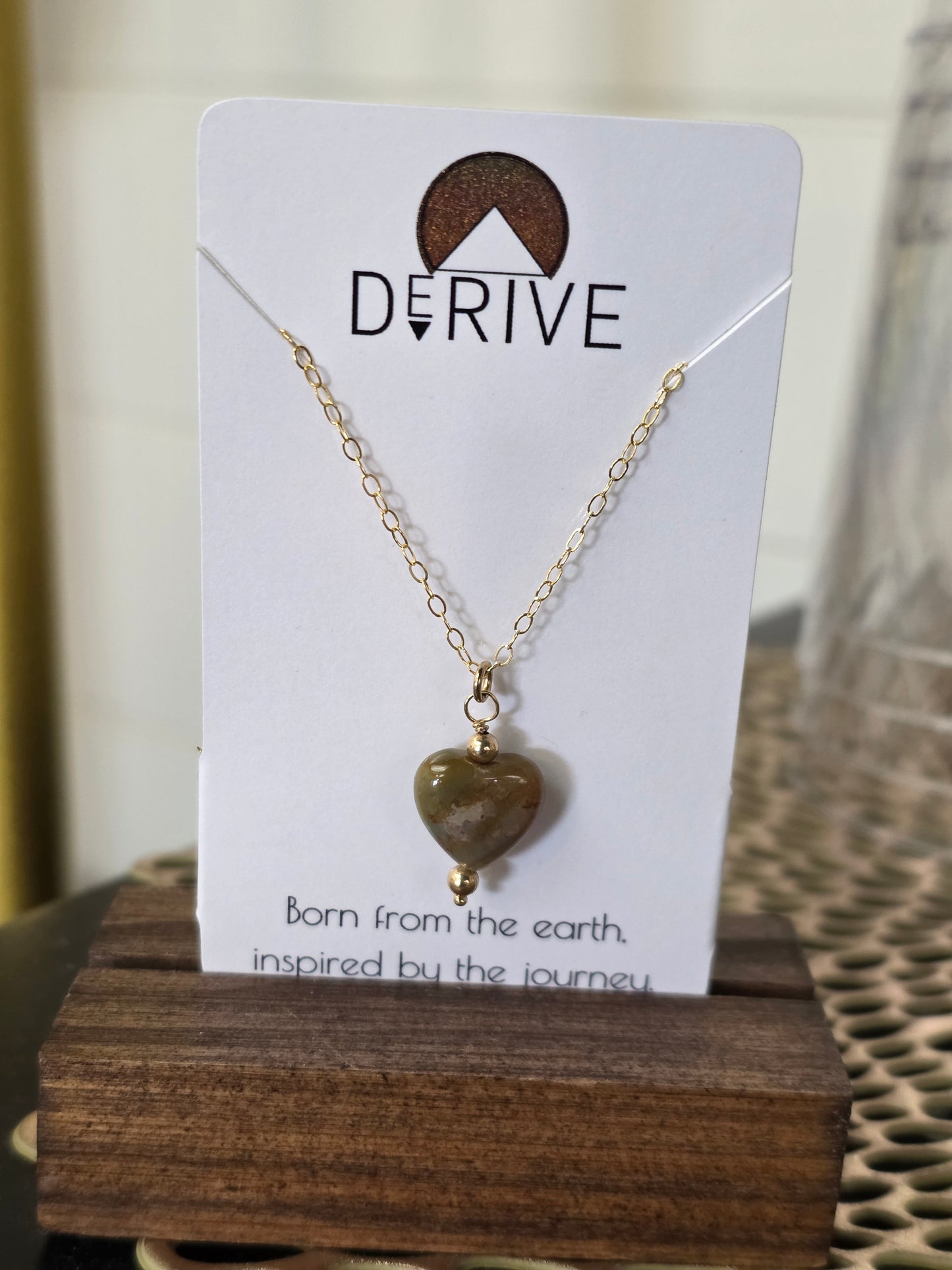 Dainty Agate Heart